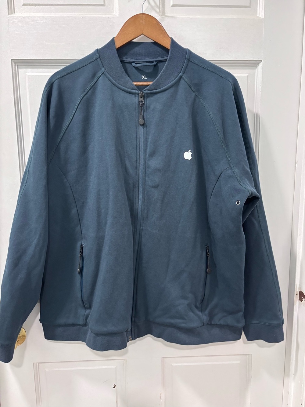 Apple Employee Men’s Bomber Style Jacket Size XL Gray Full Zip Heavyweight NWOT